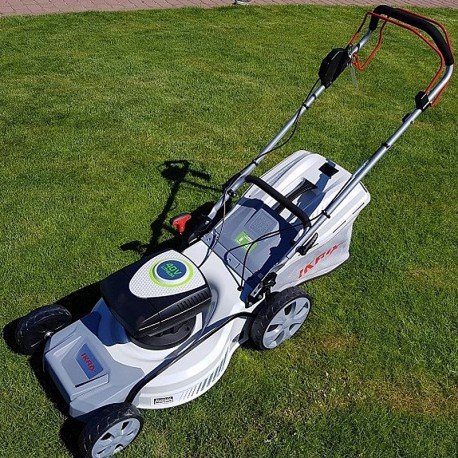 IKRA Mogatec Akumuliatorinė savaeigė vejapjovė 80 V (2 × 40 V) 2 × 2,5 Ah IKRA IAM 40-4625 S – KOMPLEKTAS – 3 nuotrauka